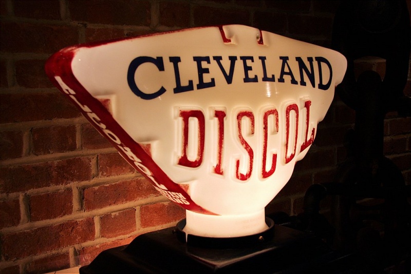 File:Cleveland discol.jpg